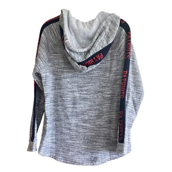 New England Patriots V-Neck Hoodie Size Medium - Picture 5 of 5